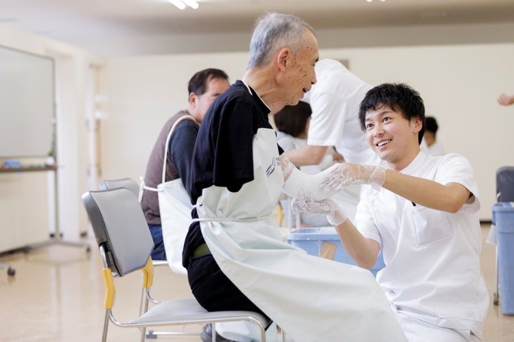 神戸医療福祉専門学校三田校 義肢装具士科 口コミ 学科情報をチェック みんなの専門学校情報