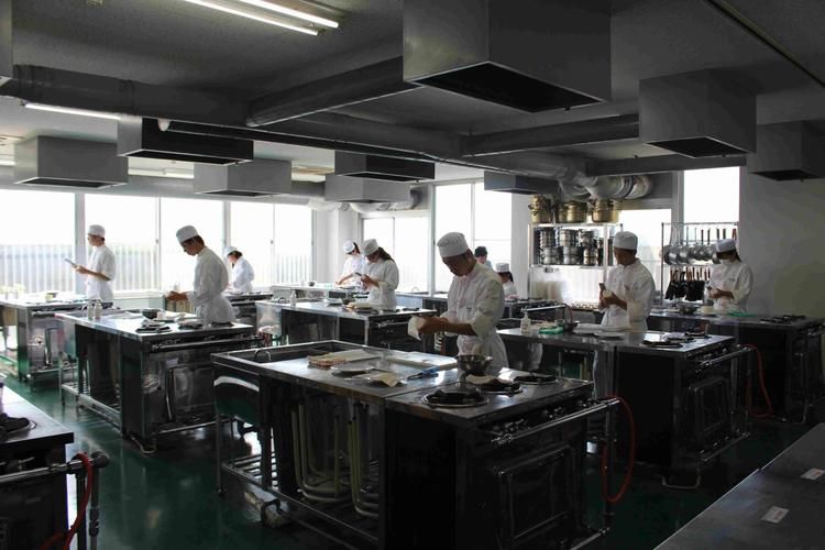 平田調理専門学校画像