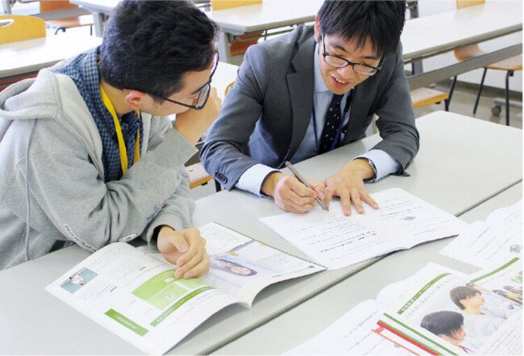 広島会計学院ビジネス専門学校画像