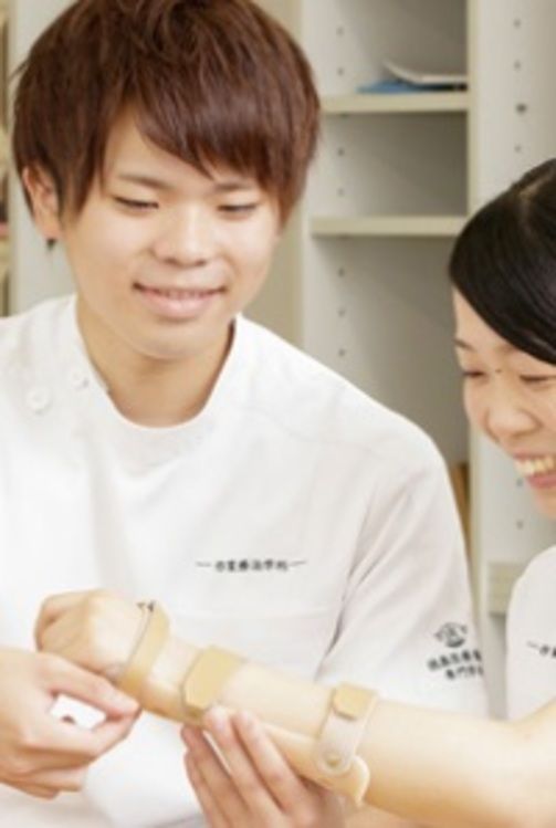 徳島医療福祉専門学校画像