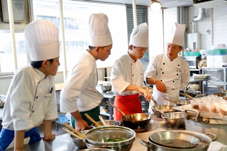 キッス調理技術専門学校画像