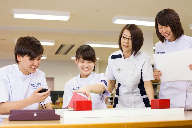 愛媛十全医療学院画像