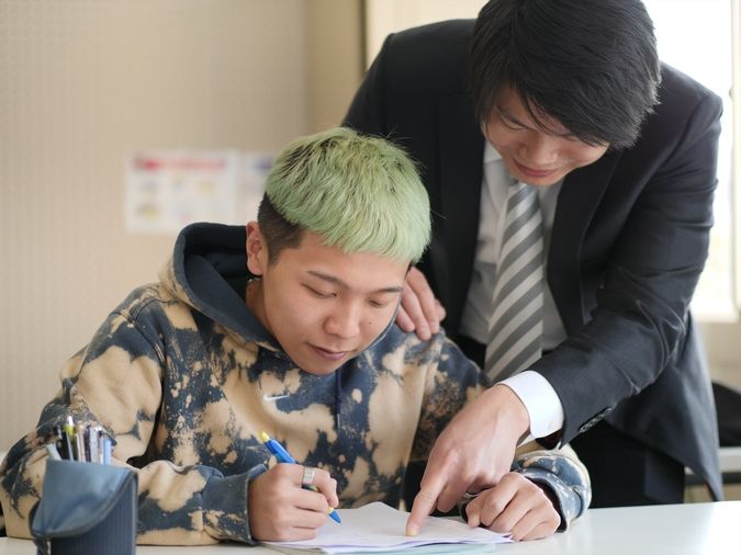 福岡外語専門学校