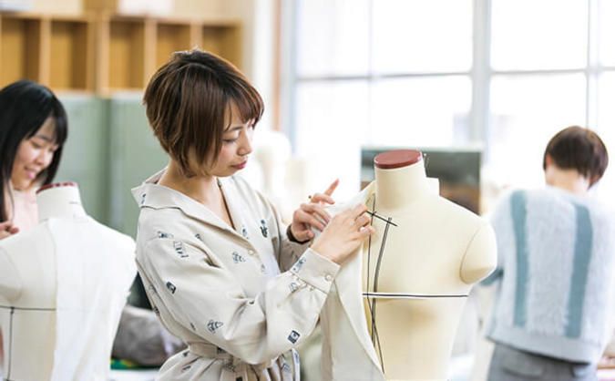 香蘭ファッションデザイン専門学校