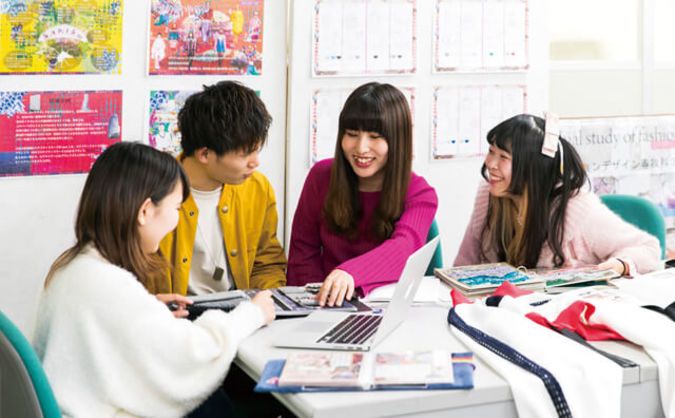 香蘭ファッションデザイン専門学校