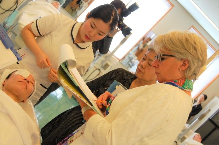 国際エステティック専門学校画像