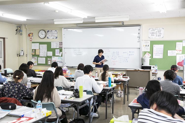 九州医学技術専門学校画像
