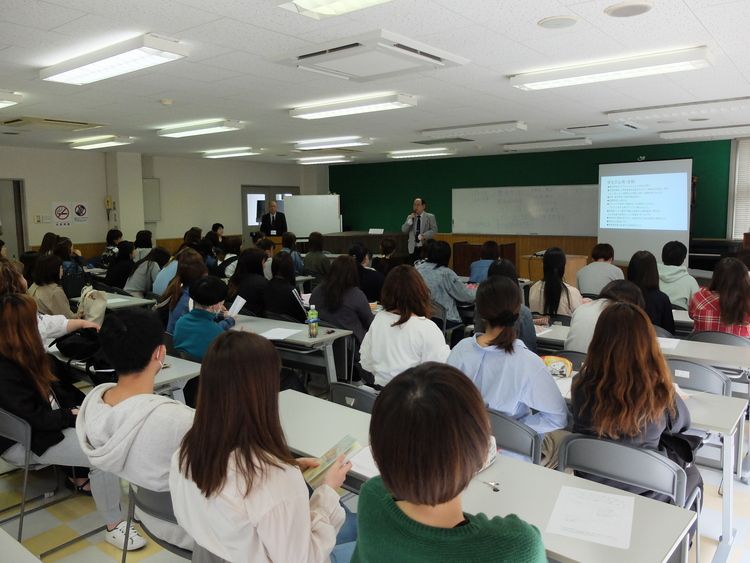 専門学校湖東カレッジ唐人町校画像