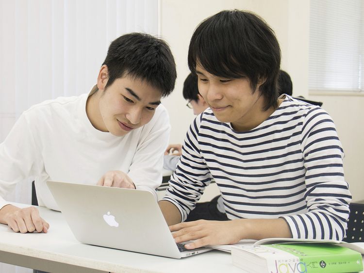 九州技術教育専門学校画像