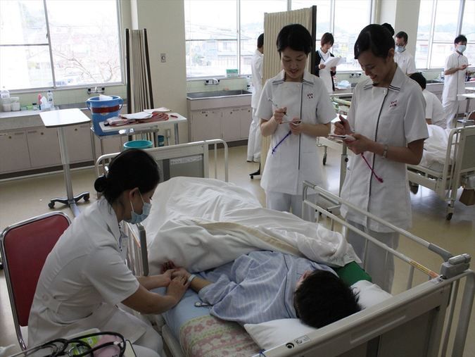 宮崎看護専門学校