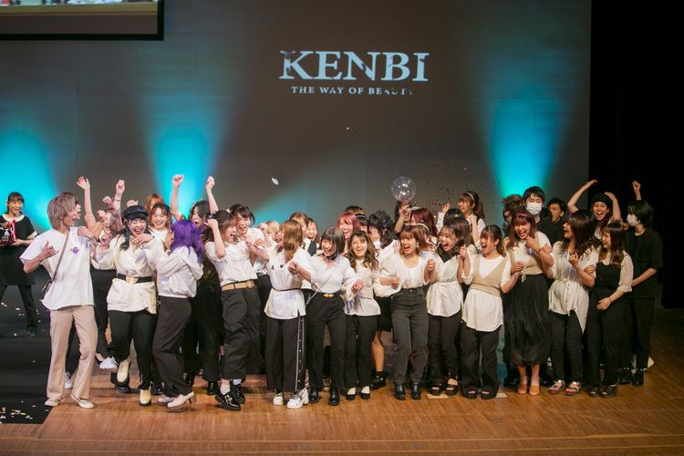 鹿児島県美容専門学校画像