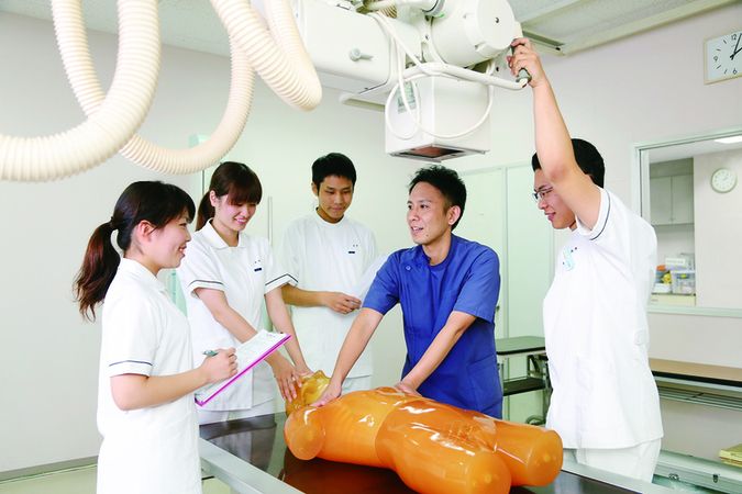 鹿児島医療技術専門学校