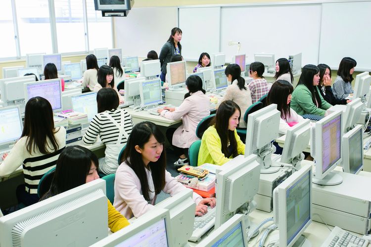 鹿児島キャリアデザイン専門学校画像