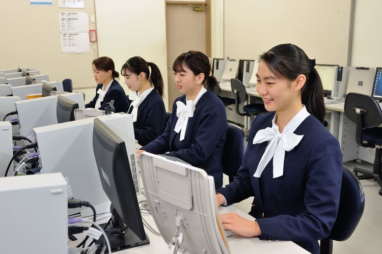 鹿児島レディスカレッジの情報満載 - 学校選びは【みん専】