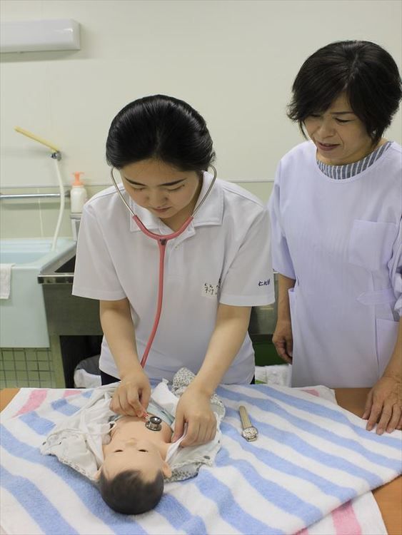 仁心看護専門学校画像