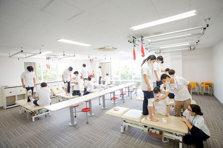 琉球リハビリテーション学院画像