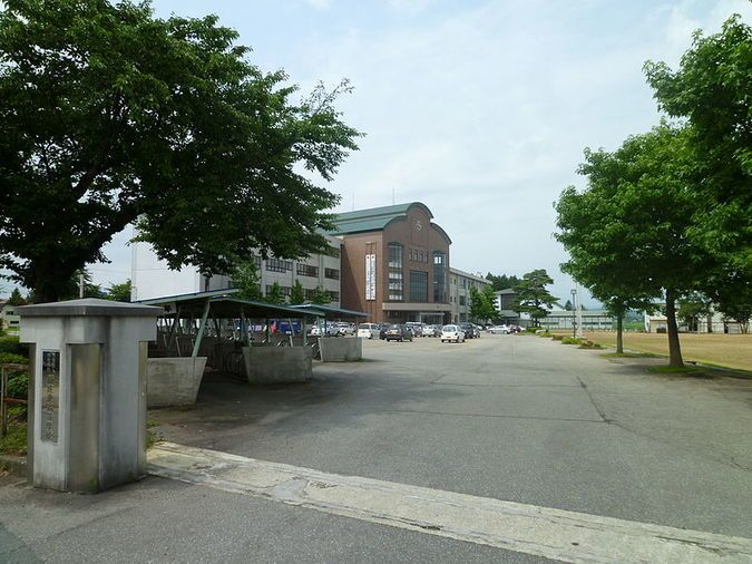 新庄東高等学校外観画像