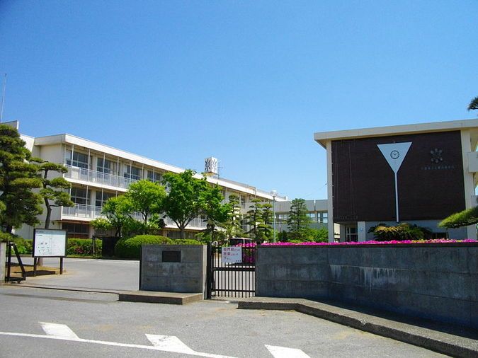 京葉高等学校外観画像