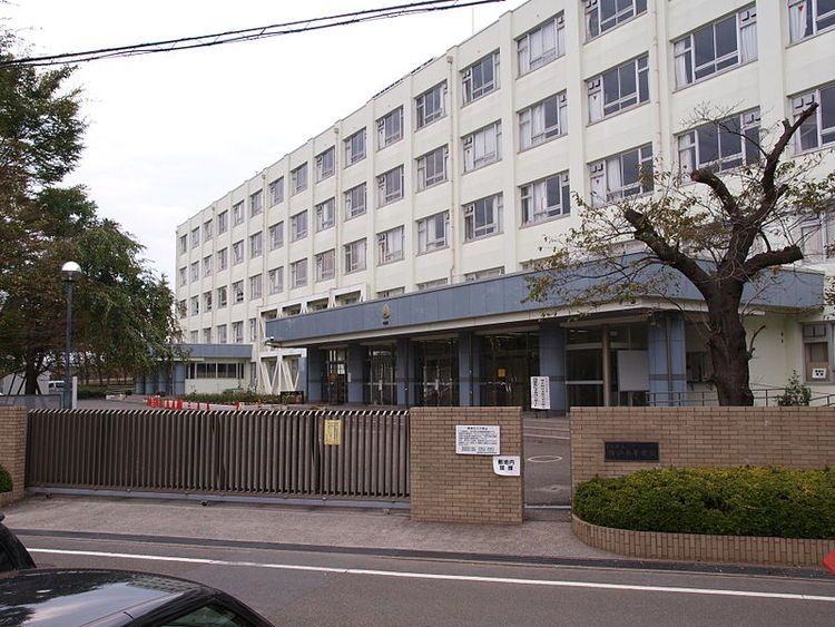 狛江高等学校画像