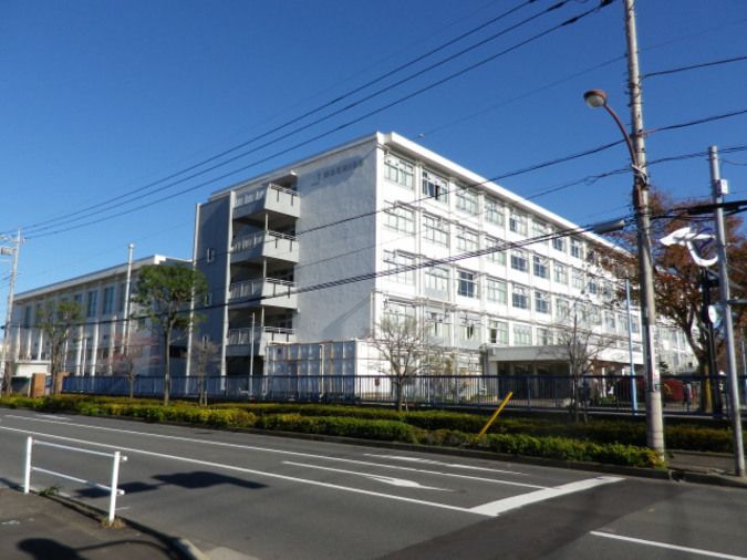 町田総合高等学校外観画像