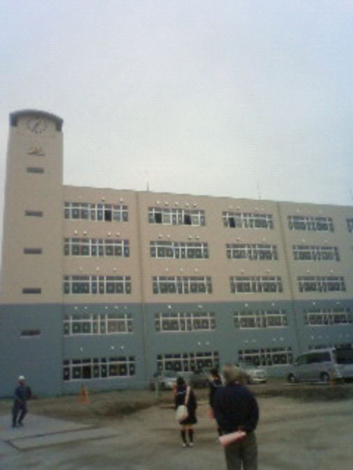 徳島市立高等学校外観画像