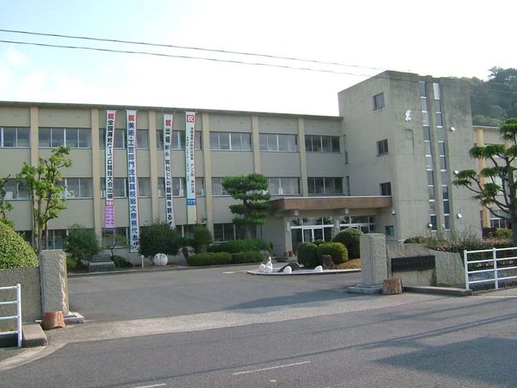 米子高等学校画像