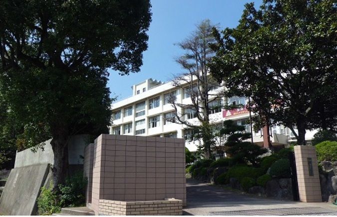 長崎西高等学校外観画像