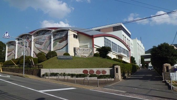 長崎南山高等学校外観画像