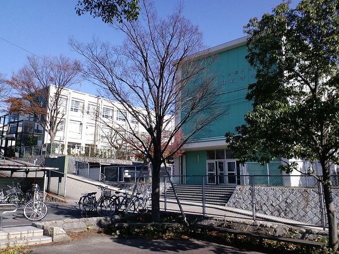 名古屋市立緑高等学校外観画像