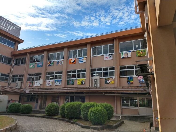 奈良高等学校画像