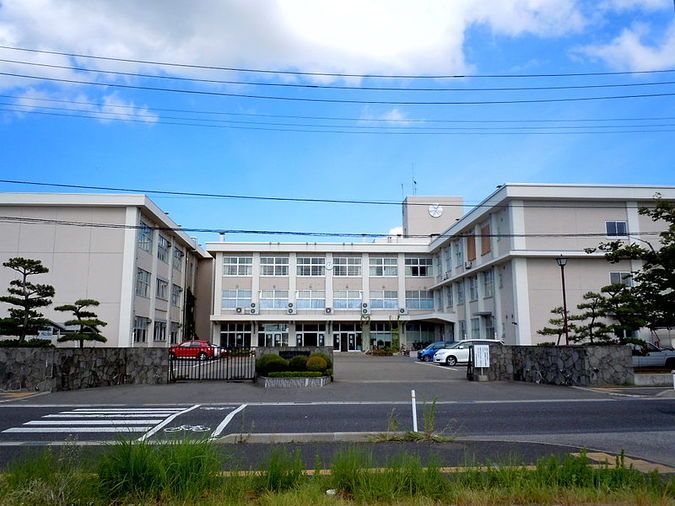 新潟向陽高等学校外観画像