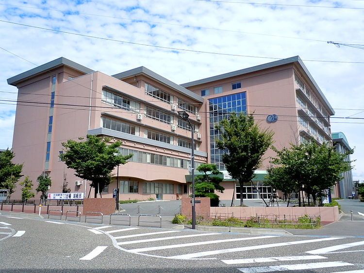 新潟市立万代高等学校画像