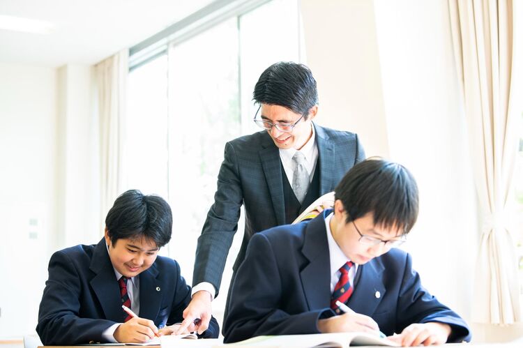 日本学園高等学校画像