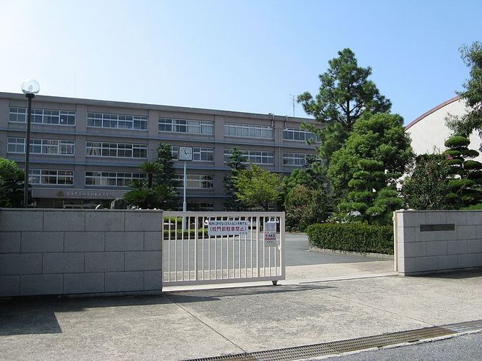 加古川東高等学校外観画像