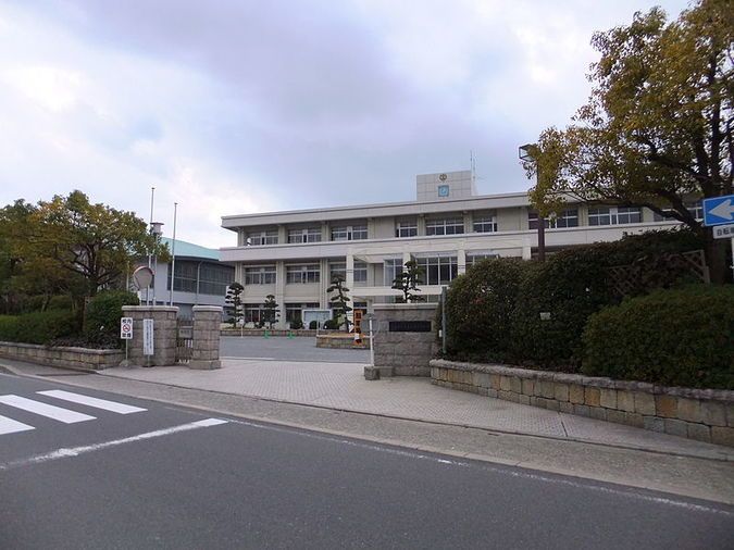 広島市立広島工業高等学校外観画像