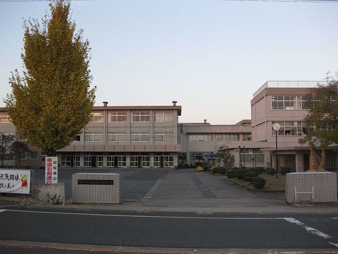 武生高等学校外観画像