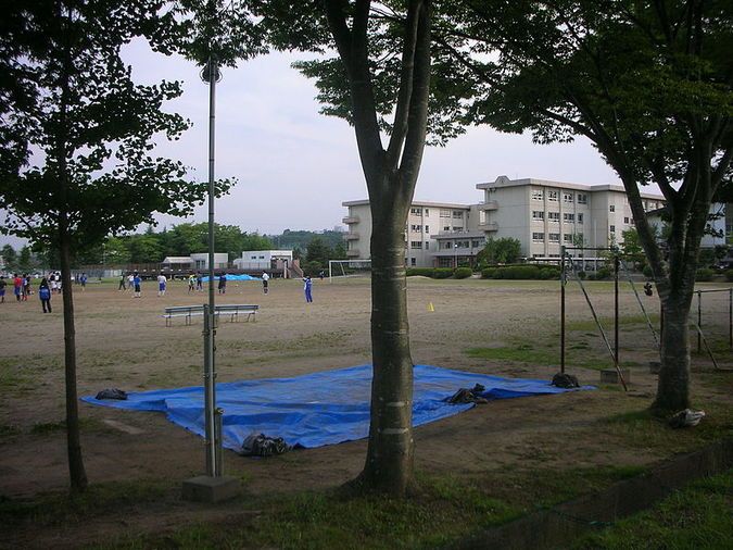 泉館山高等学校外観画像