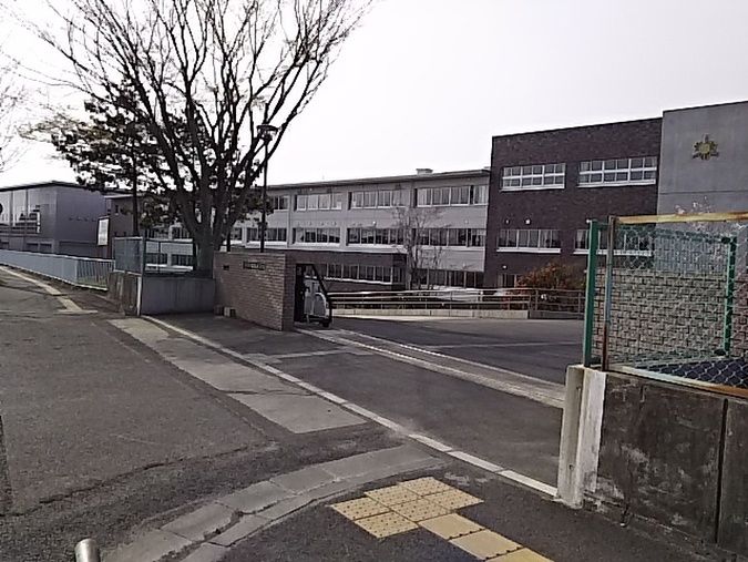 仙台第三高等学校外観画像