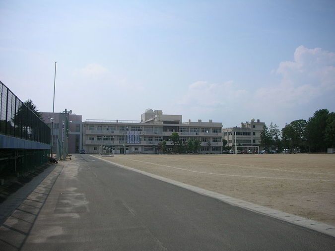 古川高等学校外観画像