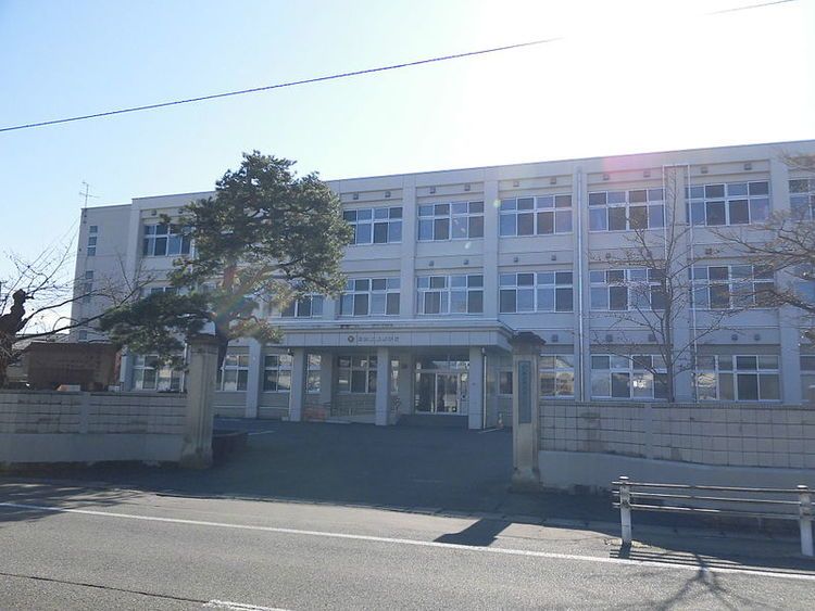 米沢東高等学校画像