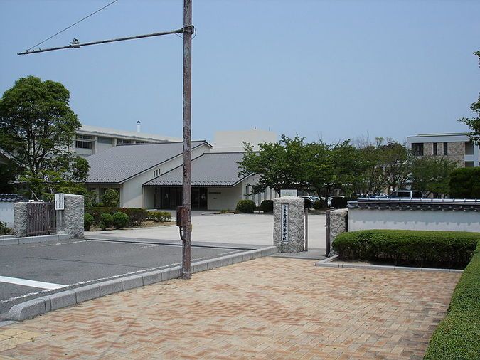 豊浦高等学校外観画像