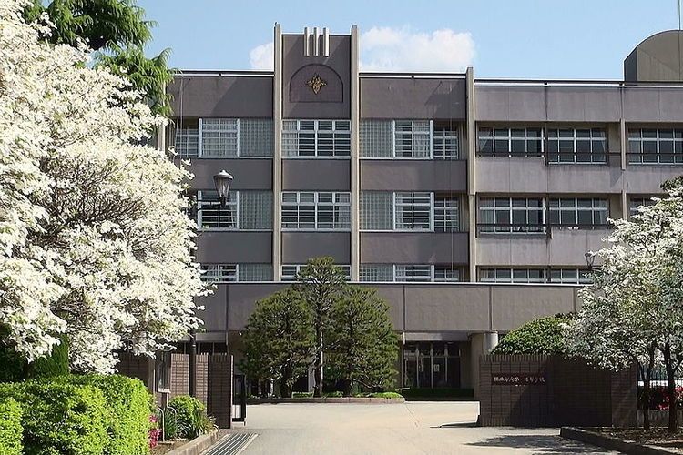 甲府第一高等学校画像