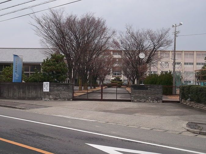 古知野高等学校外観画像