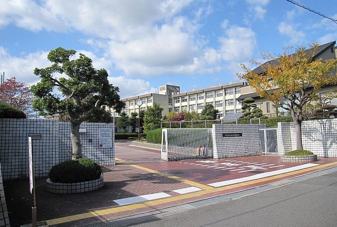 阿武野高等学校外観画像