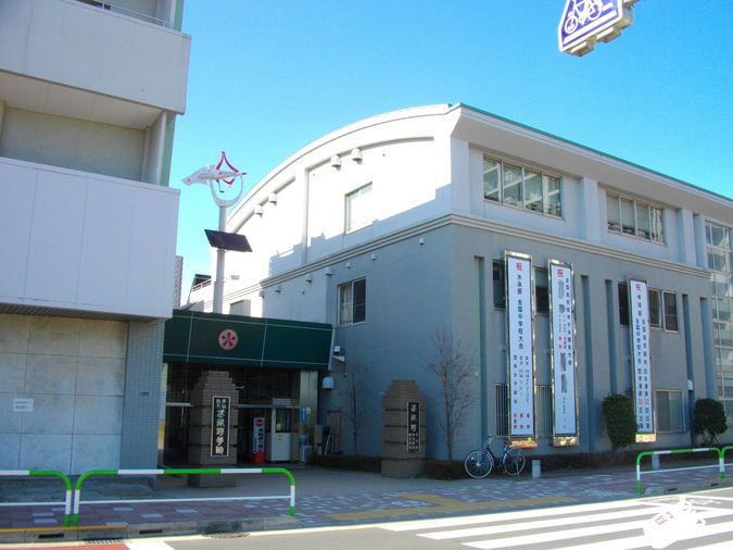 武蔵野中学校外観画像