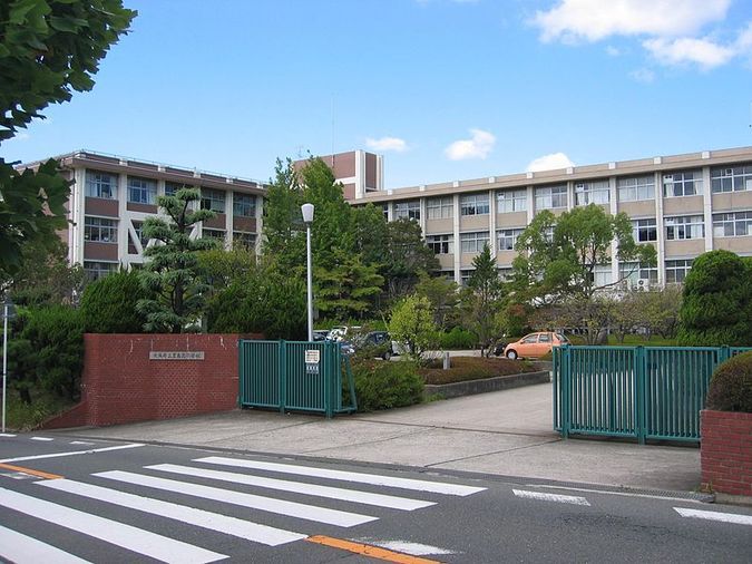 豊島高等学校外観画像