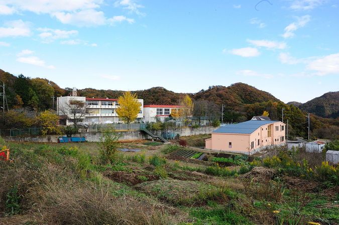 シュタイナー学園中等部外観画像