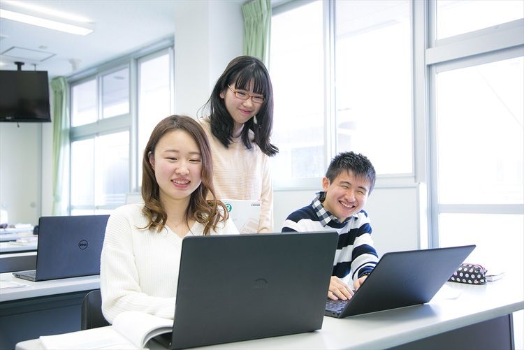 鹿児島環境・情報専門学校画像