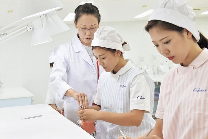 大阪歯科衛生学院専門学校