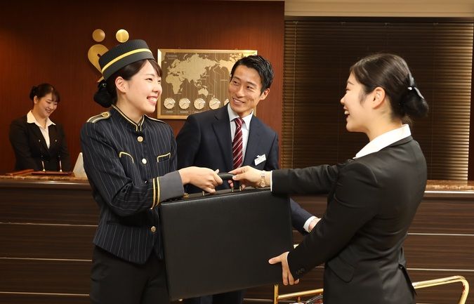 大阪外国語・ホテル・エアライン専門学校